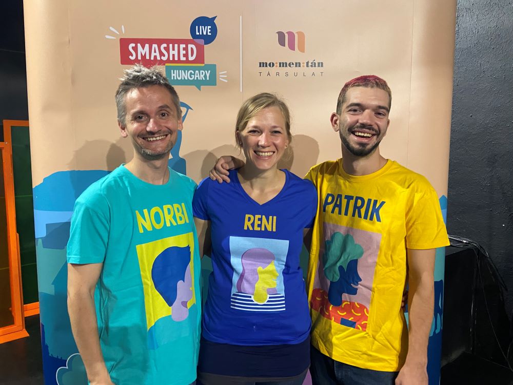 A Momentán Társulat